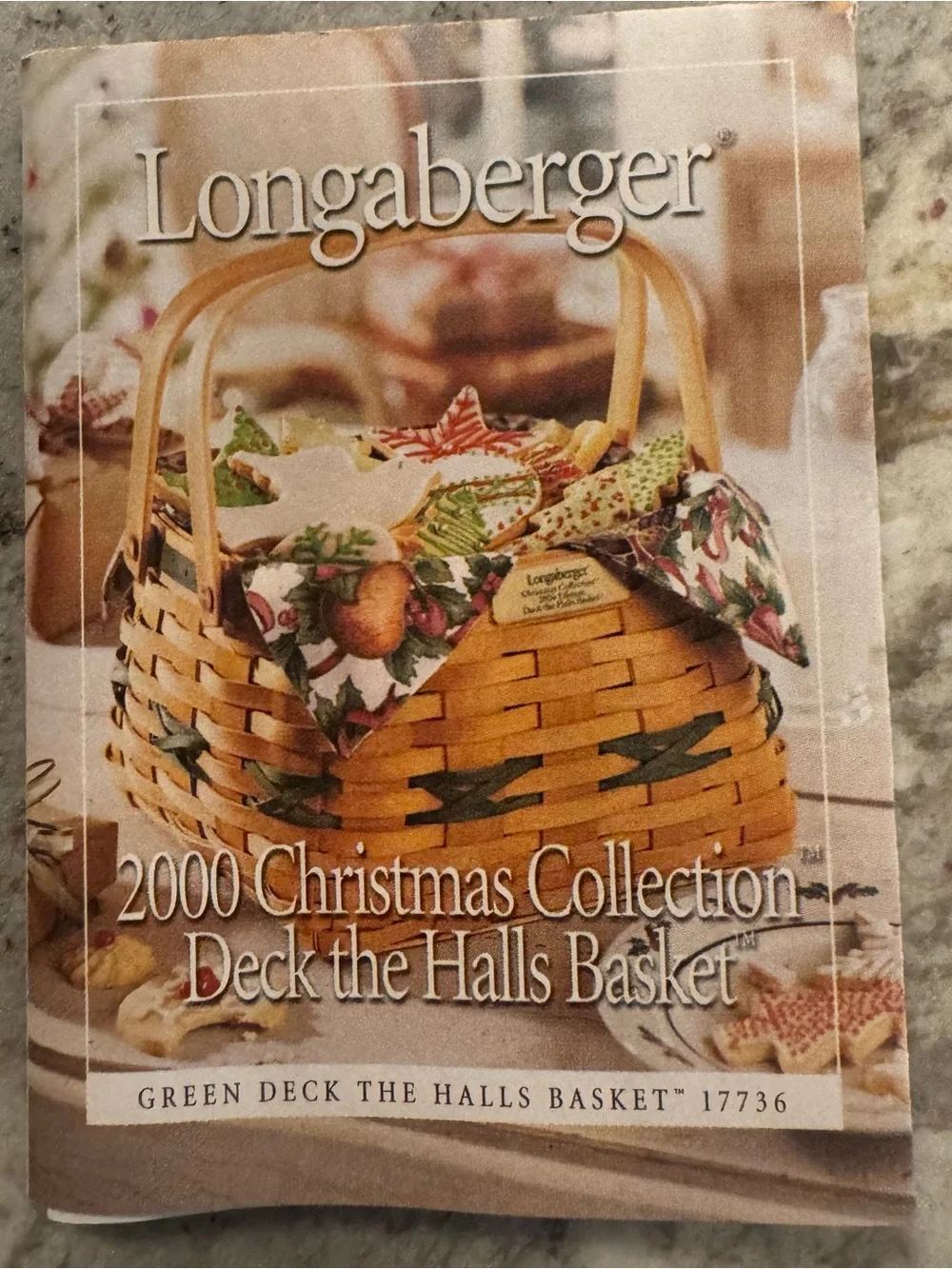 Longaberger Natural Brown Basket with Green Accent and Plaid Liner